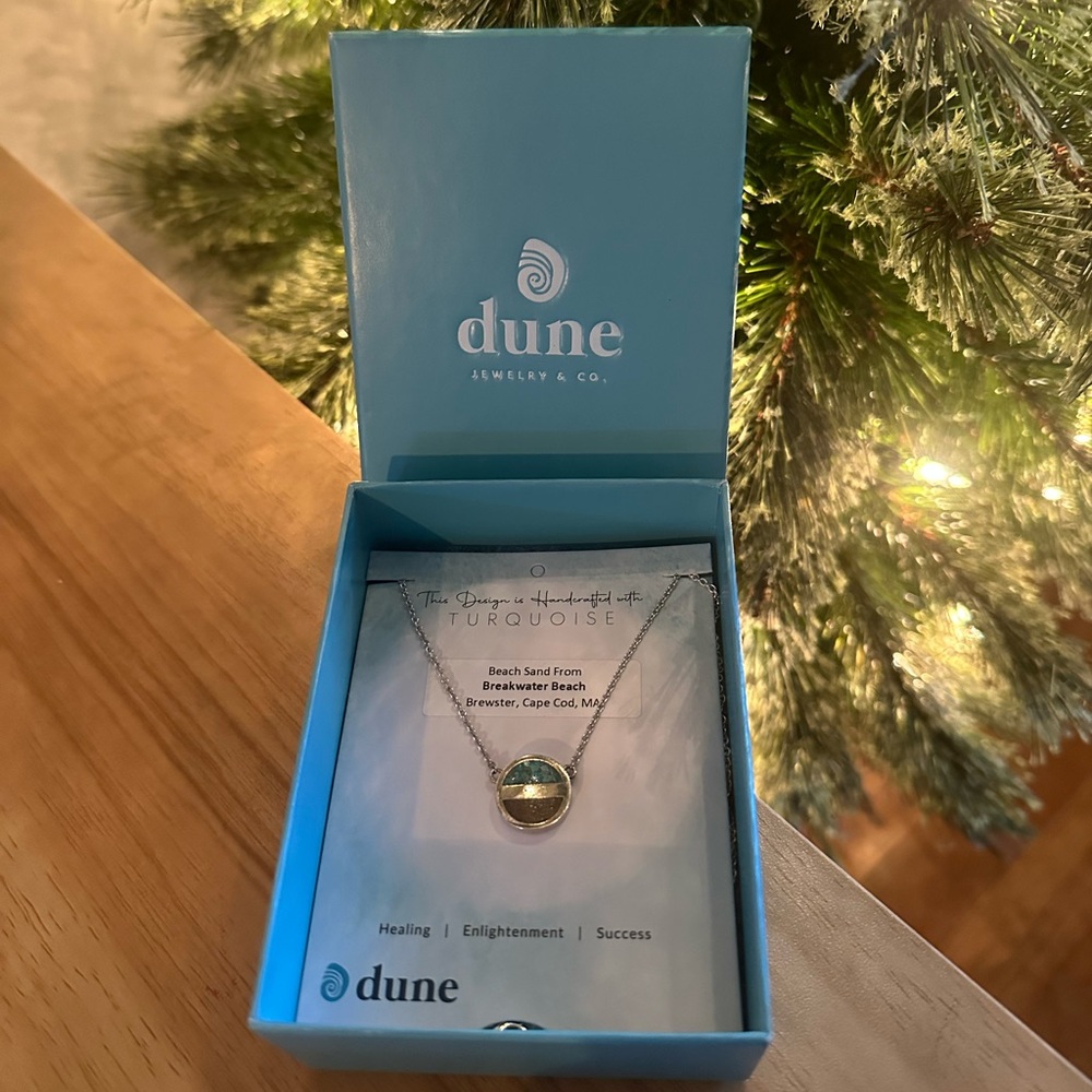DUNE Jewelry Luxe Horizon Stationary Necklace
